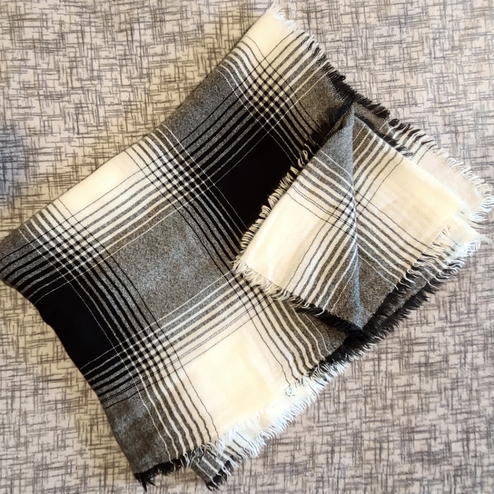 Plaid Shawl Scarf